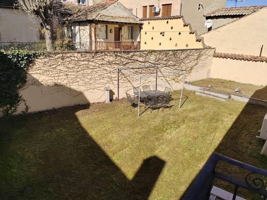 Casa Bajo El Acueducto Con Plaza De Garaje Villa Segovia Exteriör bild