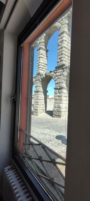 Casa Bajo El Acueducto Con Plaza De Garaje Villa Segovia Exteriör bild